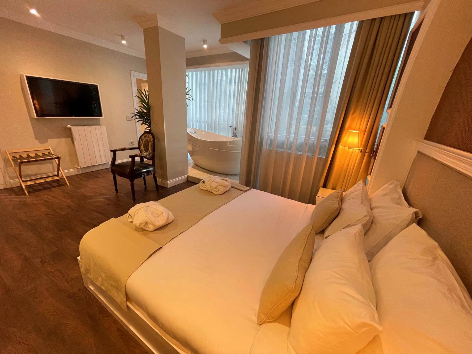 Dbd Hotel Bayrakli Ізмір Екстер'єр фото